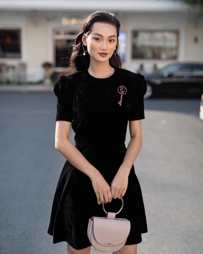 Kỳ Duyên, Đỗ Mỹ Linh thanh lý đồ: Người 'pass' hàng hiệu mới toe, người để lại loạt item dễ mặc giá chỉ từ 250k - 14 Kỳ Duyên, Đỗ Mỹ Linh thanh lý đồ: Người 'pass' hàng hiệu mới toe, người để lại loạt item dễ mặc giá chỉ từ 250k - 14