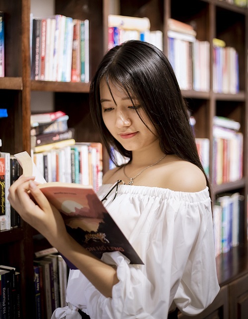 Cô gái trẻ khỏi Covid-19 vượt nỗi sợ hãi 20 năm để hiến huyết tương Cô gái trẻ khỏi Covid-19 vượt nỗi sợ hãi 20 năm để hiến huyết tương