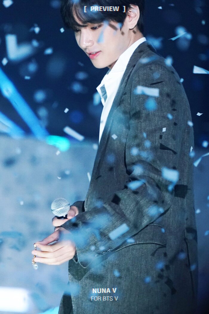 V (BTS) trở thành nam idol đầu tiên của Hàn Quốc đạt 5 triệu like trên Instagram - 2 V (BTS) trở thành nam idol đầu tiên của Hàn Quốc đạt 5 triệu like trên Instagram - 2
