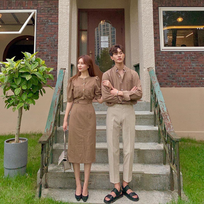 4 chiêu diện đồ đôi xịn mê couple Hàn mách nước cho bạn, ai đang 'ế' cũng nên xem qua vì sau này dễ sẽ cần đến - 1 4 chiêu diện đồ đôi xịn mê couple Hàn mách nước cho bạn, ai đang 'ế' cũng nên xem qua vì sau này dễ sẽ cần đến - 1