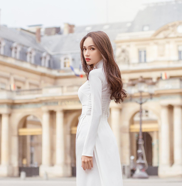 Hương Giang gây thương nhớ với loạt ảnh mặc áo dài ở trời Tây, khoe sắc vóc đỉnh cao bất chấp ồn ào tình ái - 1 Hương Giang gây thương nhớ với loạt ảnh mặc áo dài ở trời Tây, khoe sắc vóc đỉnh cao bất chấp ồn ào tình ái - 1