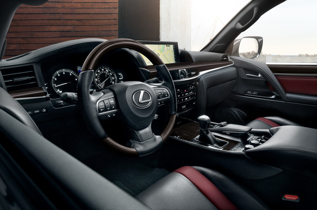 'Chuyên cơ mặt đất' Lexus LX 570 bất ngờ nâng cấp, thêm bản hàng hiếm cho đại gia thích nổi bật - 4 'Chuyên cơ mặt đất' Lexus LX 570 bất ngờ nâng cấp, thêm bản hàng hiếm cho đại gia thích nổi bật - 4