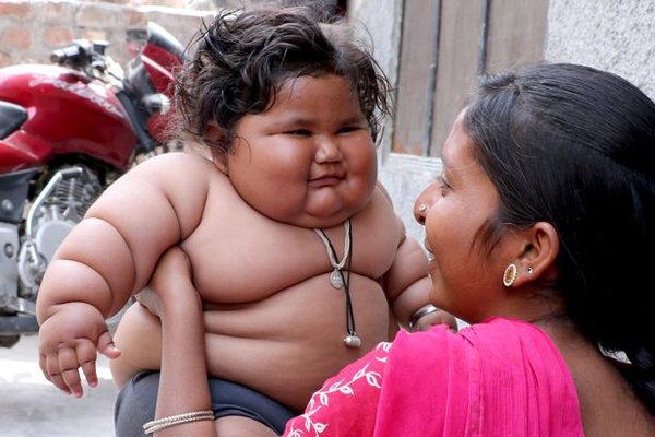 Bé gái ú na ú nần đột nhiên nổi tiếng vì 8 tháng tuổi đã nặng 17kg, sau 2 năm giờ ra sao? - 4 Bé gái ú na ú nần đột nhiên nổi tiếng vì 8 tháng tuổi đã nặng 17kg, sau 2 năm giờ ra sao? - 4
