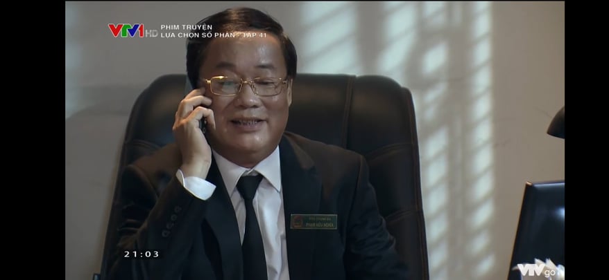 Lựa chọn số phận tập 41: Quan chức đánh bạc tìm đến tận nhà bác của Cường để nhờ ông ta nói hộ thẩm phán 'giơ cao đánh khẽ' Lựa chọn số phận tập 41: Quan chức đánh bạc tìm đến tận nhà bác của Cường để nhờ ông ta nói hộ thẩm phán 'giơ cao đánh khẽ'
