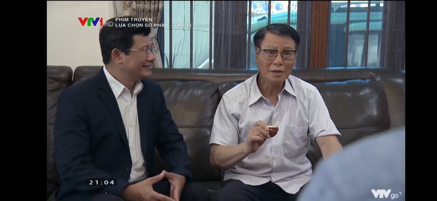 Lựa chọn số phận tập 41: Quan chức đánh bạc tìm đến tận nhà bác của Cường để nhờ ông ta nói hộ thẩm phán 'giơ cao đánh khẽ' - 3 Lựa chọn số phận tập 41: Quan chức đánh bạc tìm đến tận nhà bác của Cường để nhờ ông ta nói hộ thẩm phán 'giơ cao đánh khẽ' - 3