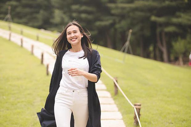 'Tình cũ Bằng Kiều' Dương Mỹ Linh sau bao năm chia tay: Yêu đại gia hơn 11 tuổi, tự gây dựng sự nghiệp tại Mỹ - 4 'Tình cũ Bằng Kiều' Dương Mỹ Linh sau bao năm chia tay: Yêu đại gia hơn 11 tuổi, tự gây dựng sự nghiệp tại Mỹ - 4