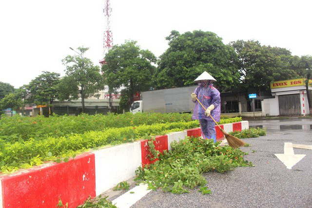 Hình ảnh khác lạ tại TP. Hải Dương trong ngày đầu cách ly toàn xã hội - 21 Hình ảnh khác lạ tại TP. Hải Dương trong ngày đầu cách ly toàn xã hội - 21