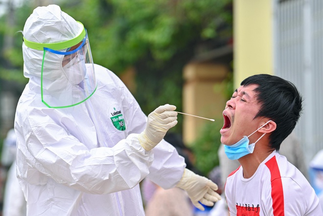 Thêm một người mắc Covid-19 trở về từ Guinea Xích Đạo