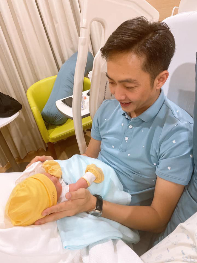 Chiêm ngưỡng tủ đồ cực hoành tráng của con gái Cường Đô La - Đàm Thu Trang, rich kid là đây chứ đâu - 3 Chiêm ngưỡng tủ đồ cực hoành tráng của con gái Cường Đô La - Đàm Thu Trang, rich kid là đây chứ đâu - 3