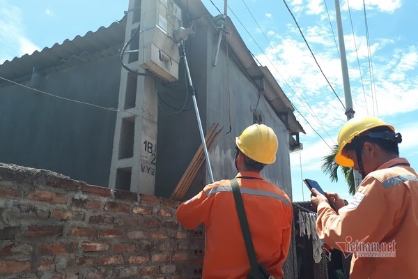 Năm năm nữa EVN hết độc quyền, người dân được đàm phán giá điện Năm năm nữa EVN hết độc quyền, người dân được đàm phán giá điện