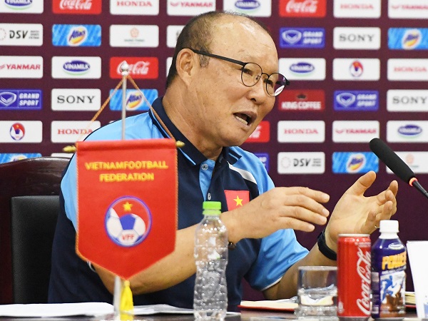 HLV Park Hang-seo: 'Dốc toàn lực cho giấc mơ World Cup' HLV Park Hang-seo: 'Dốc toàn lực cho giấc mơ World Cup'