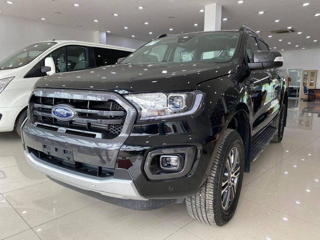 Ford Ranger 2020 giảm kỷ lục gần 100 triệu đồng tại đại lý: Thấp nhất từ trước tới nay