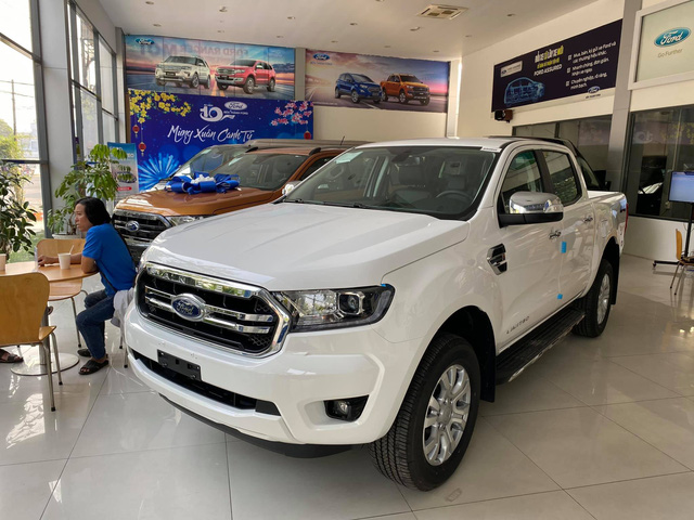 Ford Ranger 2020 giảm kỷ lục gần 100 triệu đồng tại đại lý: Thấp nhất từ trước tới nay - 1