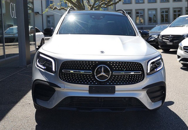 Nhiều SUV mới rục rịch đổ bộ Việt Nam: Đa dạng phân khúc, giá từ vài trăm triệu đến hàng tỷ đồng Nhiều SUV mới rục rịch đổ bộ Việt Nam: Đa dạng phân khúc, giá từ vài trăm triệu đến hàng tỷ đồng