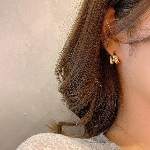 4 items bạn nên cất tủ và 5 items nên sắm cho thu này: Diện lên là sang xịn, đi trước một bước về khoản sành điệu - 14 4 items bạn nên cất tủ và 5 items nên sắm cho thu này: Diện lên là sang xịn, đi trước một bước về khoản sành điệu - 14