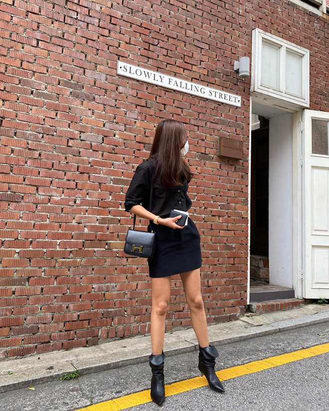 4 kiểu giày cứ diện là thấy sang chân, tôn dáng, mặc đồ đơn giản cũng thành đẹp khỏi chê - 10 4 kiểu giày cứ diện là thấy sang chân, tôn dáng, mặc đồ đơn giản cũng thành đẹp khỏi chê - 10