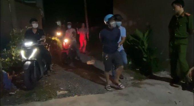 Đồng Nai: Triệt phá ổ làm giả hàng loạt giấy tờ, con dấu quy mô lớn Đồng Nai: Triệt phá ổ làm giả hàng loạt giấy tờ, con dấu quy mô lớn