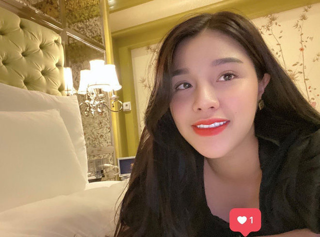 'So kèo' nhan sắc dàn hot girl WAGS Việt: Người dịu dàng, người body như 'quả bom di động' - 15 'So kèo' nhan sắc dàn hot girl WAGS Việt: Người dịu dàng, người body như 'quả bom di động' - 15