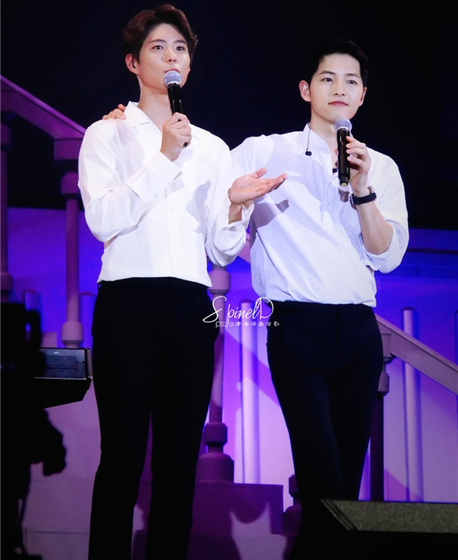 Park Bo Gum: Cậu bé mất mẹ gánh nợ 16 tỷ thành tài tử thị phi bất đắc dĩ, hết bị đồn yêu sao nữ U50 đến phá hoại gia đình Song Song - 14 Park Bo Gum: Cậu bé mất mẹ gánh nợ 16 tỷ thành tài tử thị phi bất đắc dĩ, hết bị đồn yêu sao nữ U50 đến phá hoại gia đình Song Song - 14