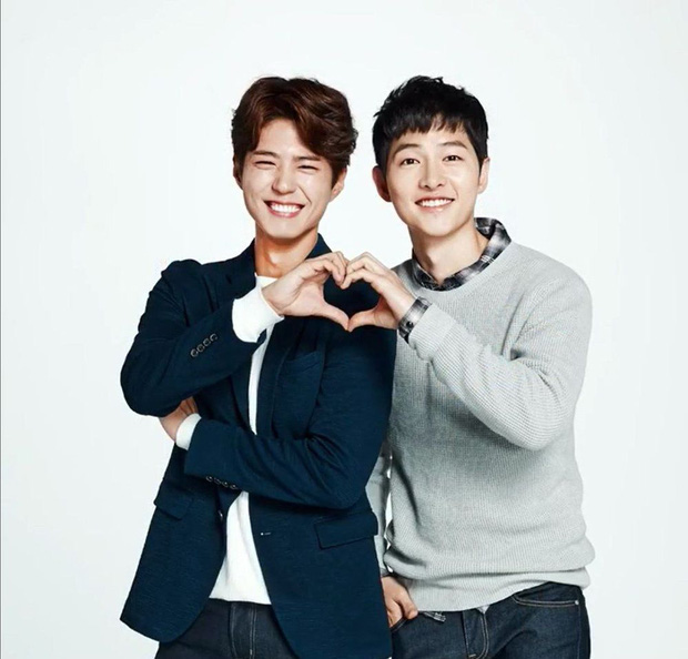 Park Bo Gum: Cậu bé mất mẹ gánh nợ 16 tỷ thành tài tử thị phi bất đắc dĩ, hết bị đồn yêu sao nữ U50 đến phá hoại gia đình Song Song - 13 Park Bo Gum: Cậu bé mất mẹ gánh nợ 16 tỷ thành tài tử thị phi bất đắc dĩ, hết bị đồn yêu sao nữ U50 đến phá hoại gia đình Song Song - 13
