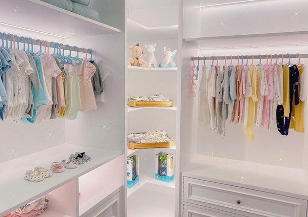 Cường Đô La chi tiền khủng để sắm bộ sưu tập túi hàng hiệu mini cho con gái - 2 Cường Đô La chi tiền khủng để sắm bộ sưu tập túi hàng hiệu mini cho con gái - 2