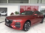 Ô tô dồn dập giảm giá sập sàn tới nửa tỷ đồng Ô tô dồn dập giảm giá sập sàn tới nửa tỷ đồng