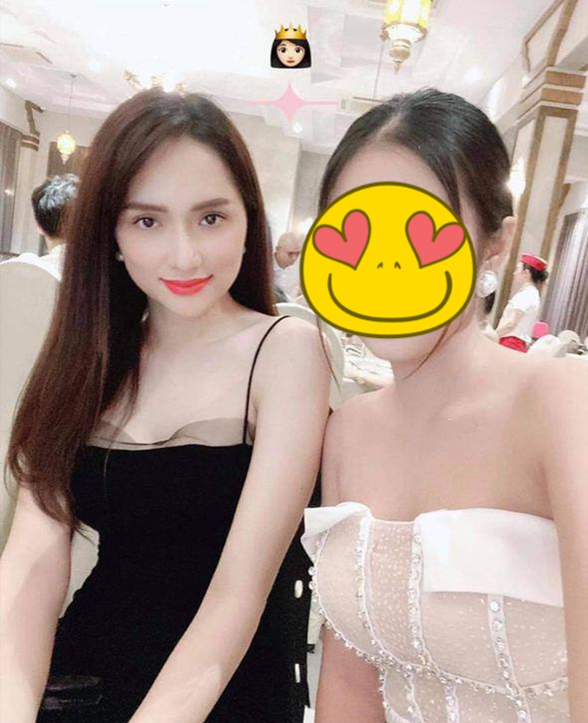 Hết giới thiệu với bạn chơi golf, Matt Liu tiếp tục đưa Hương Giang về ra mắt hội mê siêu xe - 1 Hết giới thiệu với bạn chơi golf, Matt Liu tiếp tục đưa Hương Giang về ra mắt hội mê siêu xe - 1