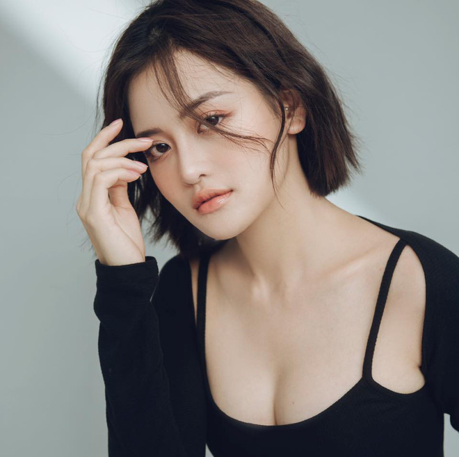 Thùy Anh: 18 tuổi đóng cảnh nude 100% và vai diễn đáng ghét trong 'Tình yêu và tham vọng' - 8 Thùy Anh: 18 tuổi đóng cảnh nude 100% và vai diễn đáng ghét trong 'Tình yêu và tham vọng' - 8