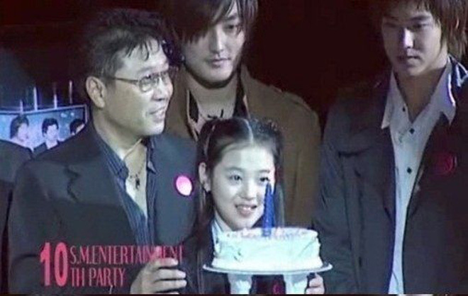 Phim tài liệu về Sulli: Mẹ ruột cạn nước mắt xác nhận con gái cố tự tử hậu chia tay Choiza, Tiffany bật khóc hối hận nói về người em - 1 Phim tài liệu về Sulli: Mẹ ruột cạn nước mắt xác nhận con gái cố tự tử hậu chia tay Choiza, Tiffany bật khóc hối hận nói về người em - 1
