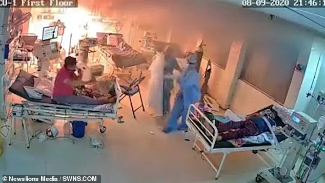 Máy thở phát nổ, bệnh nhân Covid-19 phải sơ tán khẩn cấp Máy thở phát nổ, bệnh nhân Covid-19 phải sơ tán khẩn cấp
