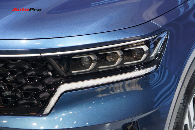 Kia Sorento 2021 ra mắt Việt Nam: Giá từ hơn 1 tỷ đồng, phủ đầu Fortuner, Santa Fe - 6 Kia Sorento 2021 ra mắt Việt Nam: Giá từ hơn 1 tỷ đồng, phủ đầu Fortuner, Santa Fe - 6