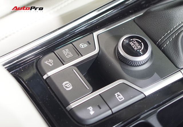 Kia Sorento 2021 ra mắt Việt Nam: Giá từ hơn 1 tỷ đồng, phủ đầu Fortuner, Santa Fe - 17 Kia Sorento 2021 ra mắt Việt Nam: Giá từ hơn 1 tỷ đồng, phủ đầu Fortuner, Santa Fe - 17