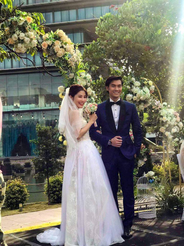 Tình yêu và tham vọng lộ ảnh cưới Minh - Linh, fan lụi tim vì cái kết như mơ Tình yêu và tham vọng lộ ảnh cưới Minh - Linh, fan lụi tim vì cái kết như mơ
