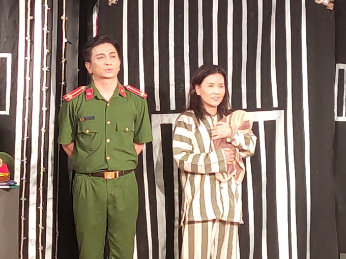 NSƯT Ngọc Trinh sau 14 năm đóng 'Mùi ngò gai' NSƯT Ngọc Trinh sau 14 năm đóng 'Mùi ngò gai'
