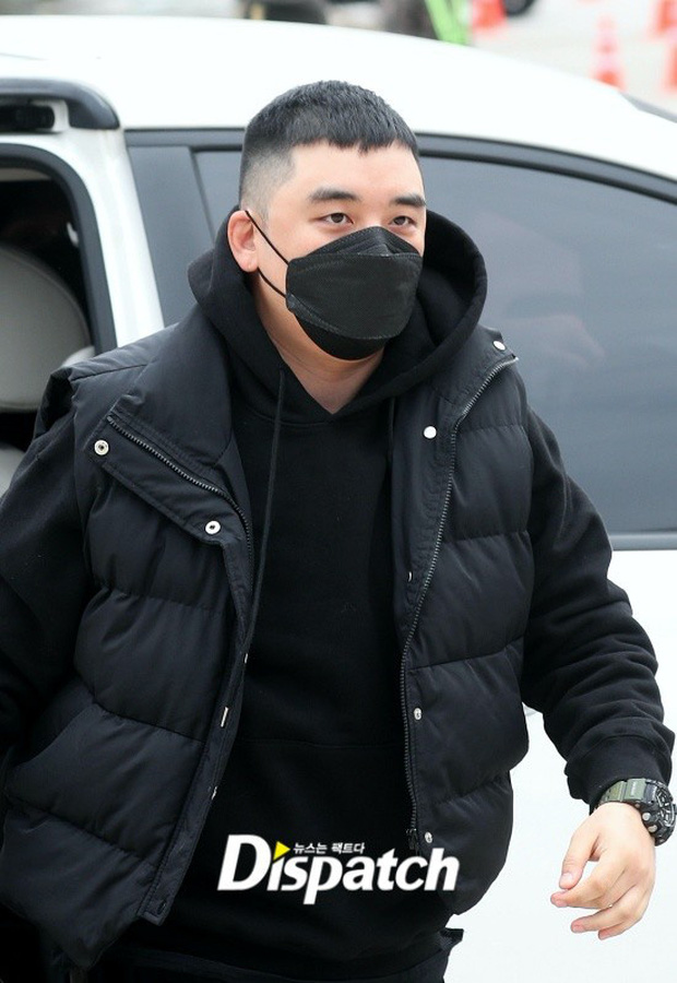 Seungri lần đầu lộ diện tại Tòa án Quân sự hậu nhập ngũ, bác bỏ 7/8 cáo buộc khiến công chúng xôn xao Seungri lần đầu lộ diện tại Tòa án Quân sự hậu nhập ngũ, bác bỏ 7/8 cáo buộc khiến công chúng xôn xao