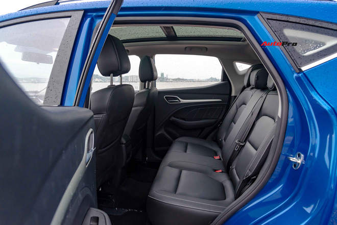 Đánh giá MG ZS: Chỉ mác Trung Quốc là điểm thua thiệt - 7 Đánh giá MG ZS: Chỉ mác Trung Quốc là điểm thua thiệt - 7