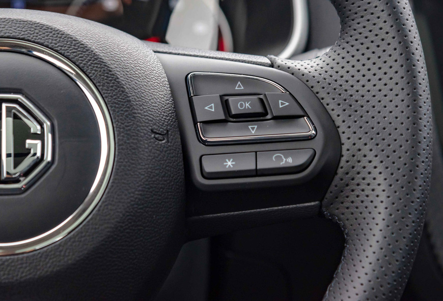 Đánh giá MG ZS: Chỉ mác Trung Quốc là điểm thua thiệt - 12 Đánh giá MG ZS: Chỉ mác Trung Quốc là điểm thua thiệt - 12