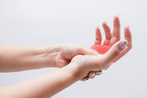 Những biến đổi trên tay, chân cảnh báo bệnh ung thư gan - 1 Những biến đổi trên tay, chân cảnh báo bệnh ung thư gan - 1