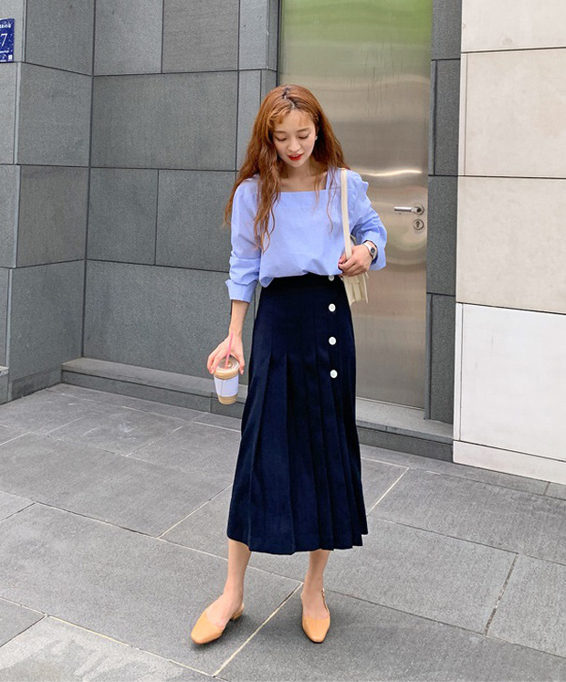 Áo blouse trơn màu đúng là chân ái của nàng công sở, có đến 10 cách diện sang xịn hết cỡ - 2 Áo blouse trơn màu đúng là chân ái của nàng công sở, có đến 10 cách diện sang xịn hết cỡ - 2
