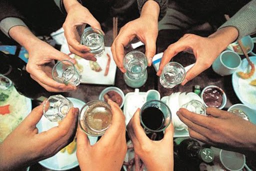 Hiểm họa khôn lường của việc uống rượu thụ động Hiểm họa khôn lường của việc uống rượu thụ động