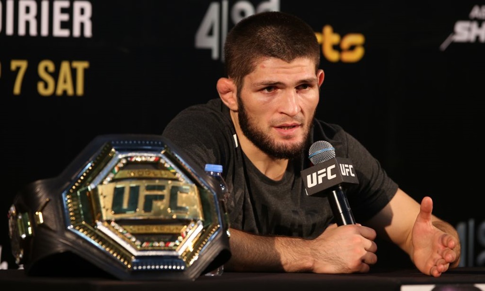 Khabib lên tiếng khi được so sánh với Muhammad Ali Khabib lên tiếng khi được so sánh với Muhammad Ali