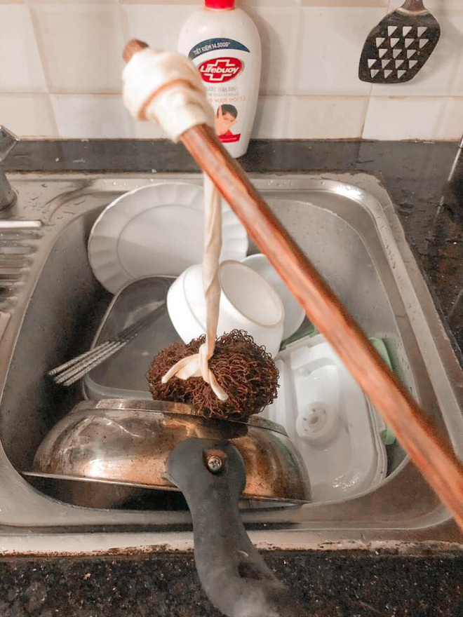 Anh chồng hài hước khoe loạt đèn trung thu tự chế, cái cuối khiến dân tình nhao nhao vào xin - 3 Anh chồng hài hước khoe loạt đèn trung thu tự chế, cái cuối khiến dân tình nhao nhao vào xin - 3