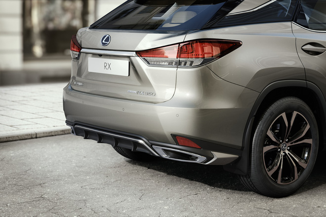 Lexus RX thêm phiên bản mới: Đẹp hơn để cạnh tranh Mercedes GLE - 1 Lexus RX thêm phiên bản mới: Đẹp hơn để cạnh tranh Mercedes GLE - 1