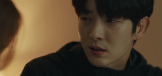 Hoa của quỷ tập 30: Fan khóc hết nước mắt khi Lee Jun Ki bị bắn vào đầu khi chưa kịp được minh oan tội giết người - 4 Hoa của quỷ tập 30: Fan khóc hết nước mắt khi Lee Jun Ki bị bắn vào đầu khi chưa kịp được minh oan tội giết người - 4