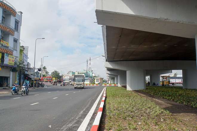 TP.HCM: Cận cảnh nút giao 3 tầng 'cực xịn' trị giá hơn 500 tỷ đồng vừa được hoàn thành, có cả cầu đi bộ - 11 TP.HCM: Cận cảnh nút giao 3 tầng 'cực xịn' trị giá hơn 500 tỷ đồng vừa được hoàn thành, có cả cầu đi bộ - 11