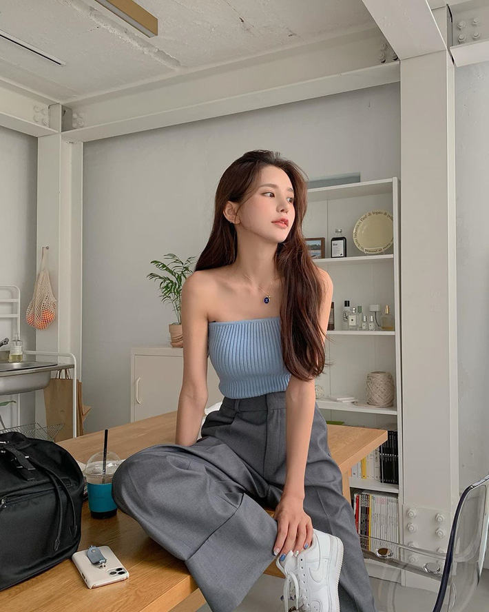 Sắm quần âu ống rộng là 'lời' nhất: Mix cùng áo hè hay thu cũng xinh tươi, còn hack dáng đẹp tức thì - 6 Sắm quần âu ống rộng là 'lời' nhất: Mix cùng áo hè hay thu cũng xinh tươi, còn hack dáng đẹp tức thì - 6