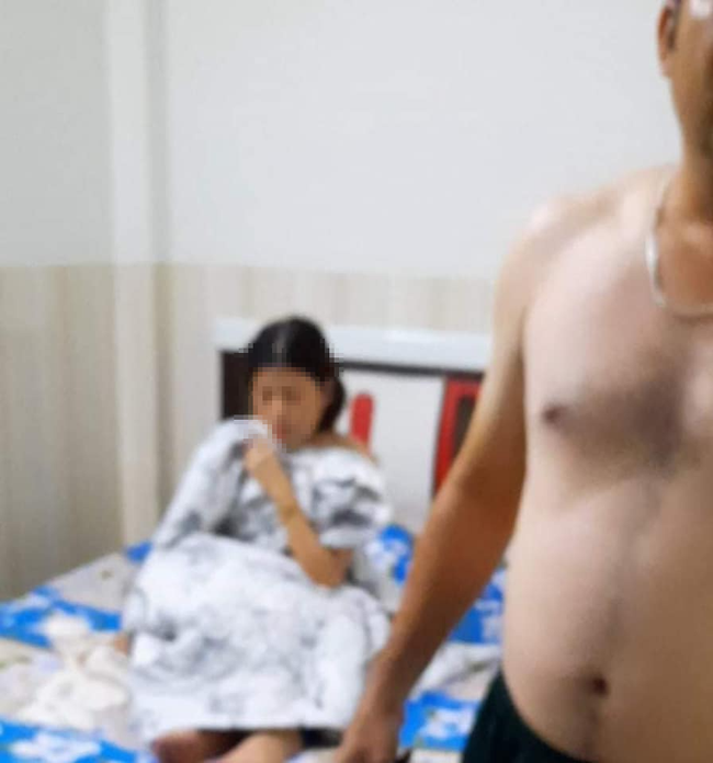 Vụ bắt gian tại nhà nghỉ gây xôn xao MXH: Loạt tình tiết gây phẫn nộ của kẻ thứ 3 và pha xử lý 'chất ngất' của dân mạng khi bố cô ta lên tiếng - 1 Vụ bắt gian tại nhà nghỉ gây xôn xao MXH: Loạt tình tiết gây phẫn nộ của kẻ thứ 3 và pha xử lý 'chất ngất' của dân mạng khi bố cô ta lên tiếng - 1