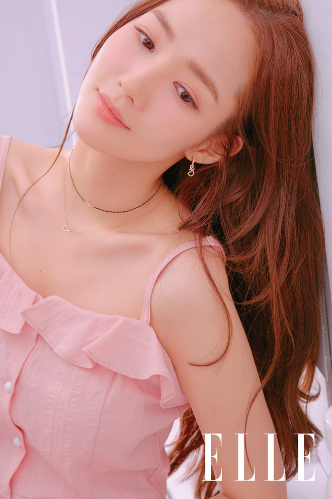 'Nữ hoàng dao kéo' Park Min Young: Báu vật hiếm hoi đánh bay định kiến vẻ đẹp nhân tạo châu Á, đổi đời và có được trái tim 2 nam thần Kbiz - 5 'Nữ hoàng dao kéo' Park Min Young: Báu vật hiếm hoi đánh bay định kiến vẻ đẹp nhân tạo châu Á, đổi đời và có được trái tim 2 nam thần Kbiz - 5