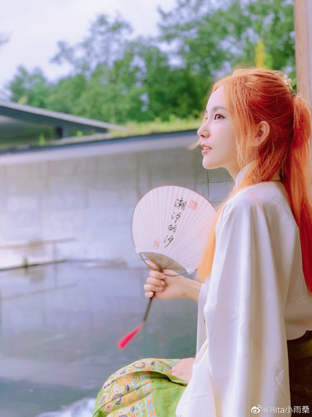 Để mặt mộc livestream vẫn xinh đẹp hút hồn, nữ streamer được fan donate cả trăm triệu - 4 Để mặt mộc livestream vẫn xinh đẹp hút hồn, nữ streamer được fan donate cả trăm triệu - 4