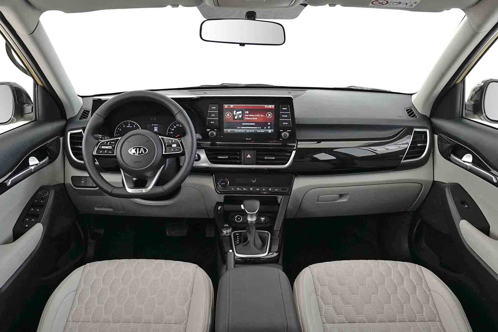 Kia Seltos đầu tiên Việt Nam lột xác nội thất giống bản Hàn Quốc: Thay hơn 20 chi tiết, tốn hơn 20 triệu đồng - 7 Kia Seltos đầu tiên Việt Nam lột xác nội thất giống bản Hàn Quốc: Thay hơn 20 chi tiết, tốn hơn 20 triệu đồng - 7